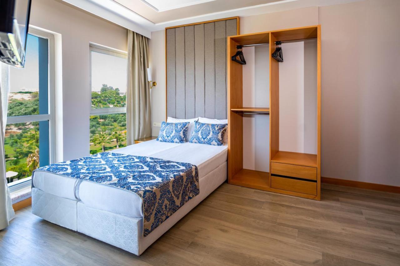 Royal Atlantis Hotel 4*