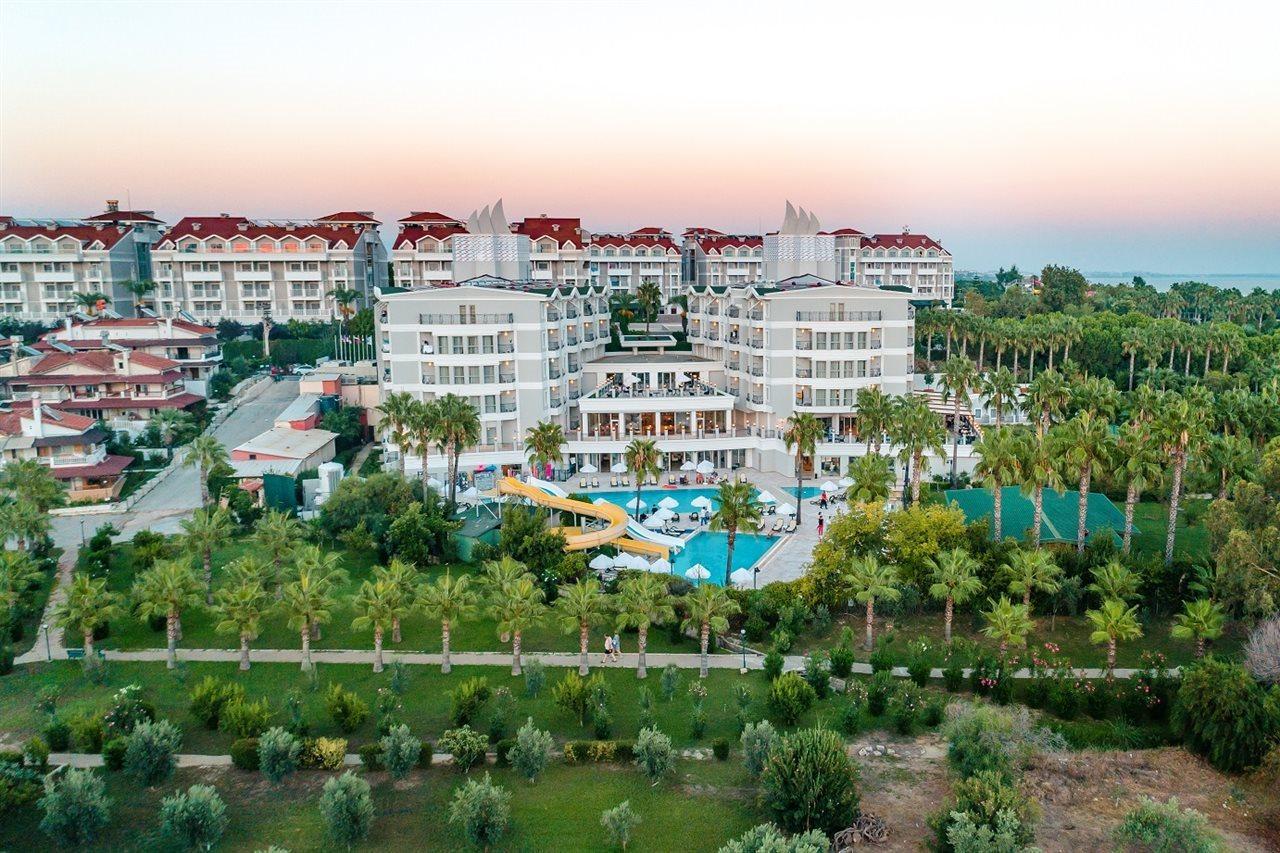 Royal Atlantis 4*