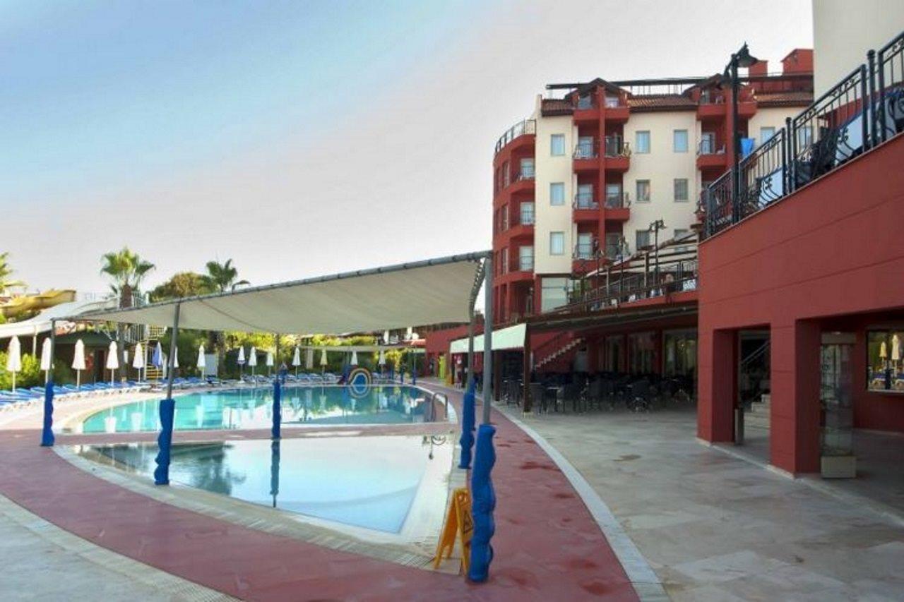 Hotel Royal Atlantis 4*