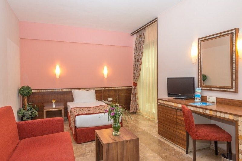 Royal Atlantis Hotel