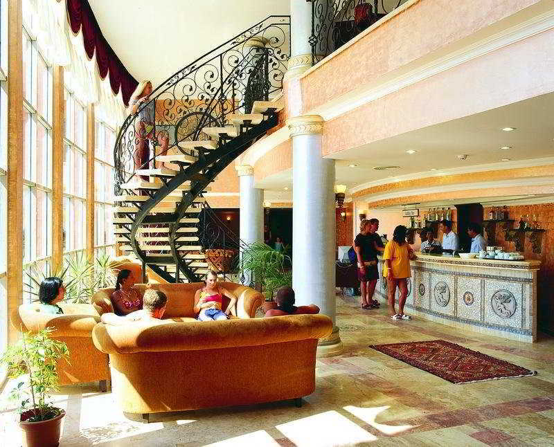 Royal Atlantis 4*